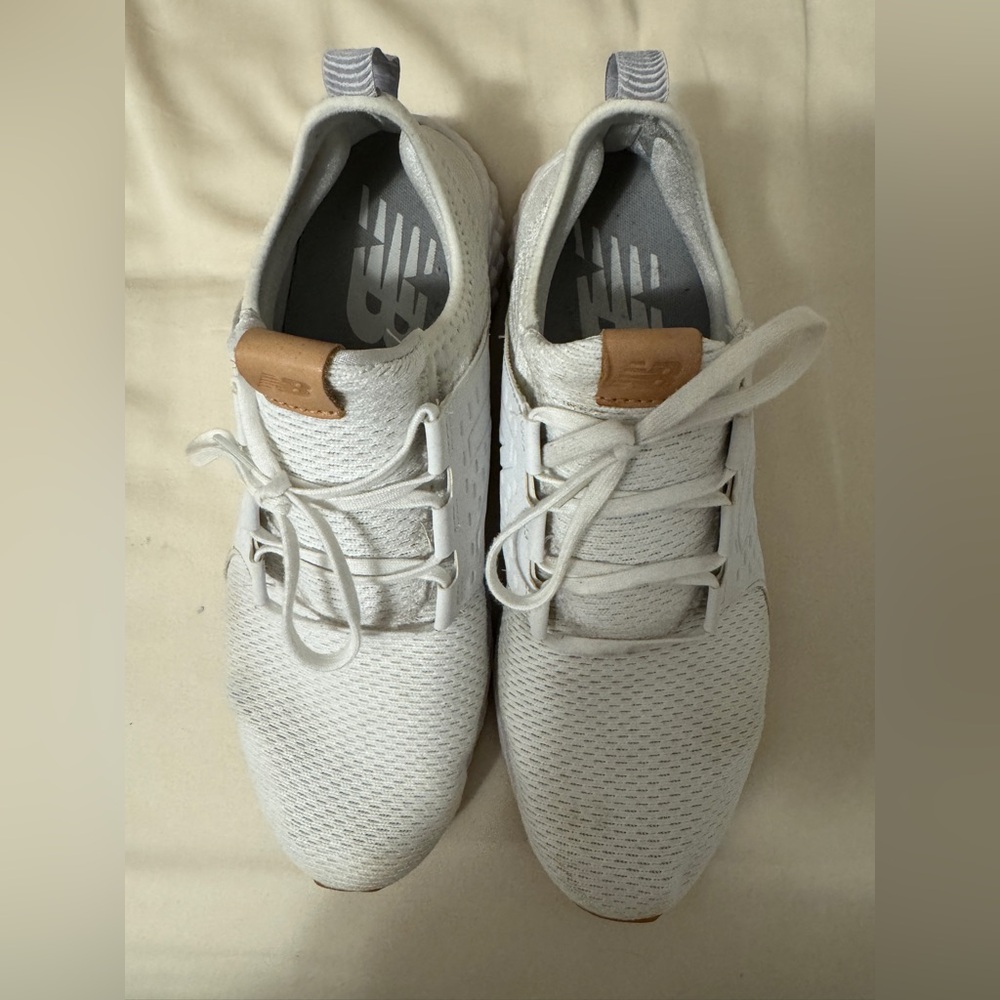 New Balance White and Tan Athletic Shoes 11.5 - Picture 3 of 6